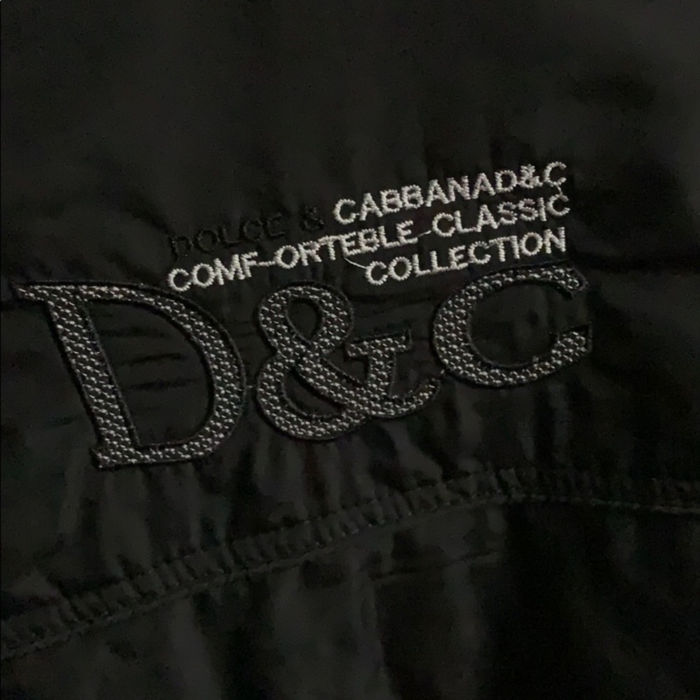 black jacket - Picture 5 of 5